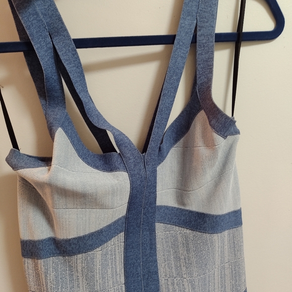 Bebe dress (says small but definitely medium) - Picture 2 of 7